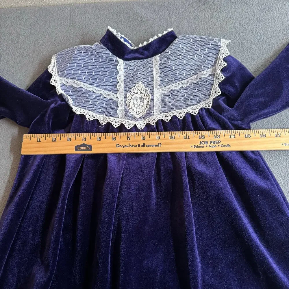Vintage Pretty as a‎ Picture Velvet and Lace Little Girls Dress 6X Purple White